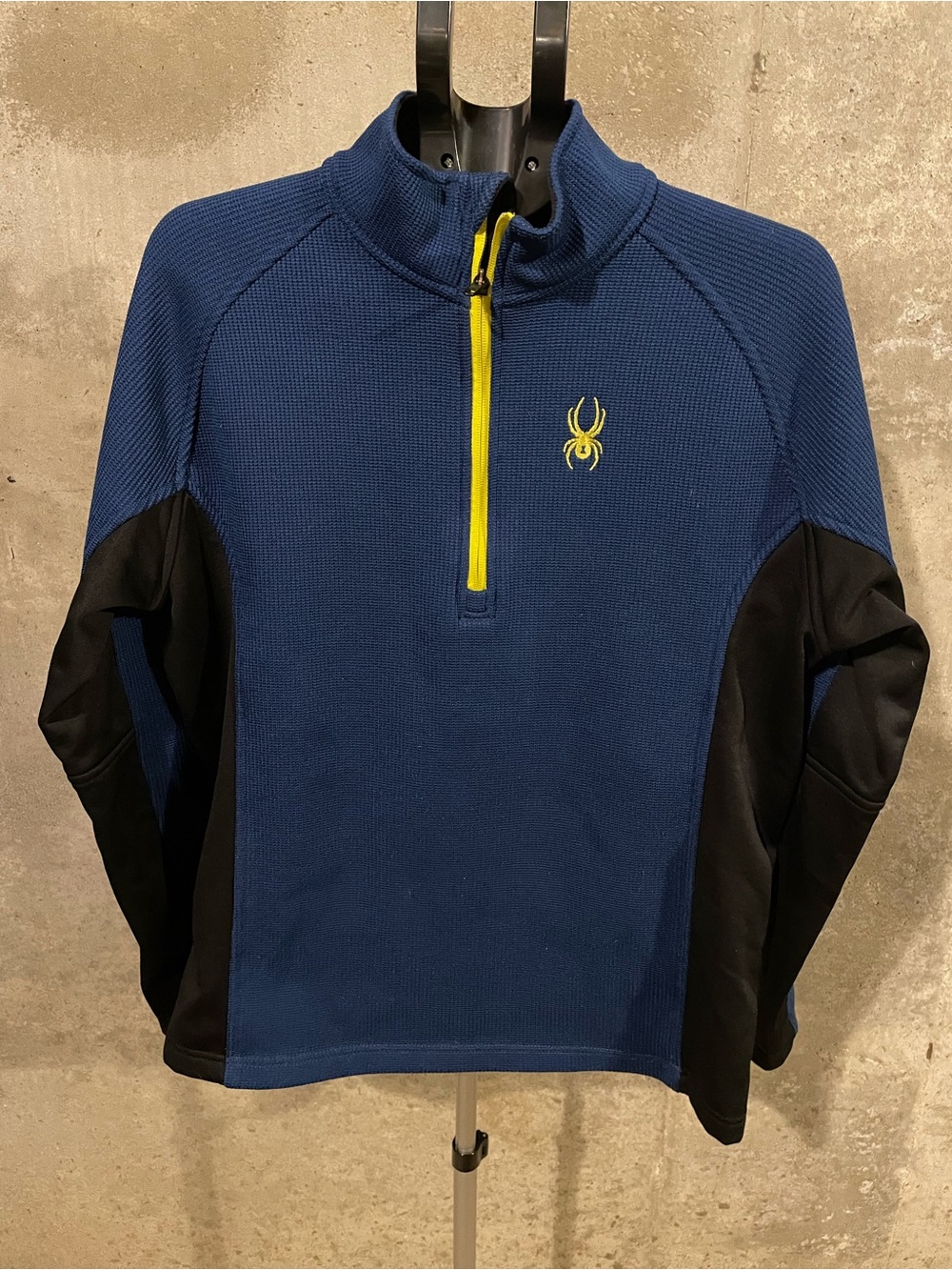 Spyder Waffle-Knit 1/2-Zip Athletic Pullover Jacket; Large.